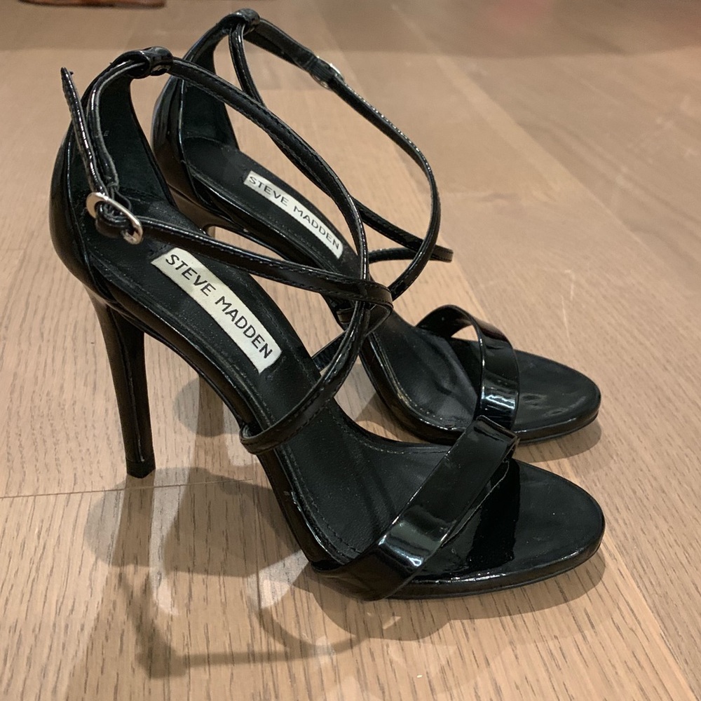 Steve Madden patten leather straps heels